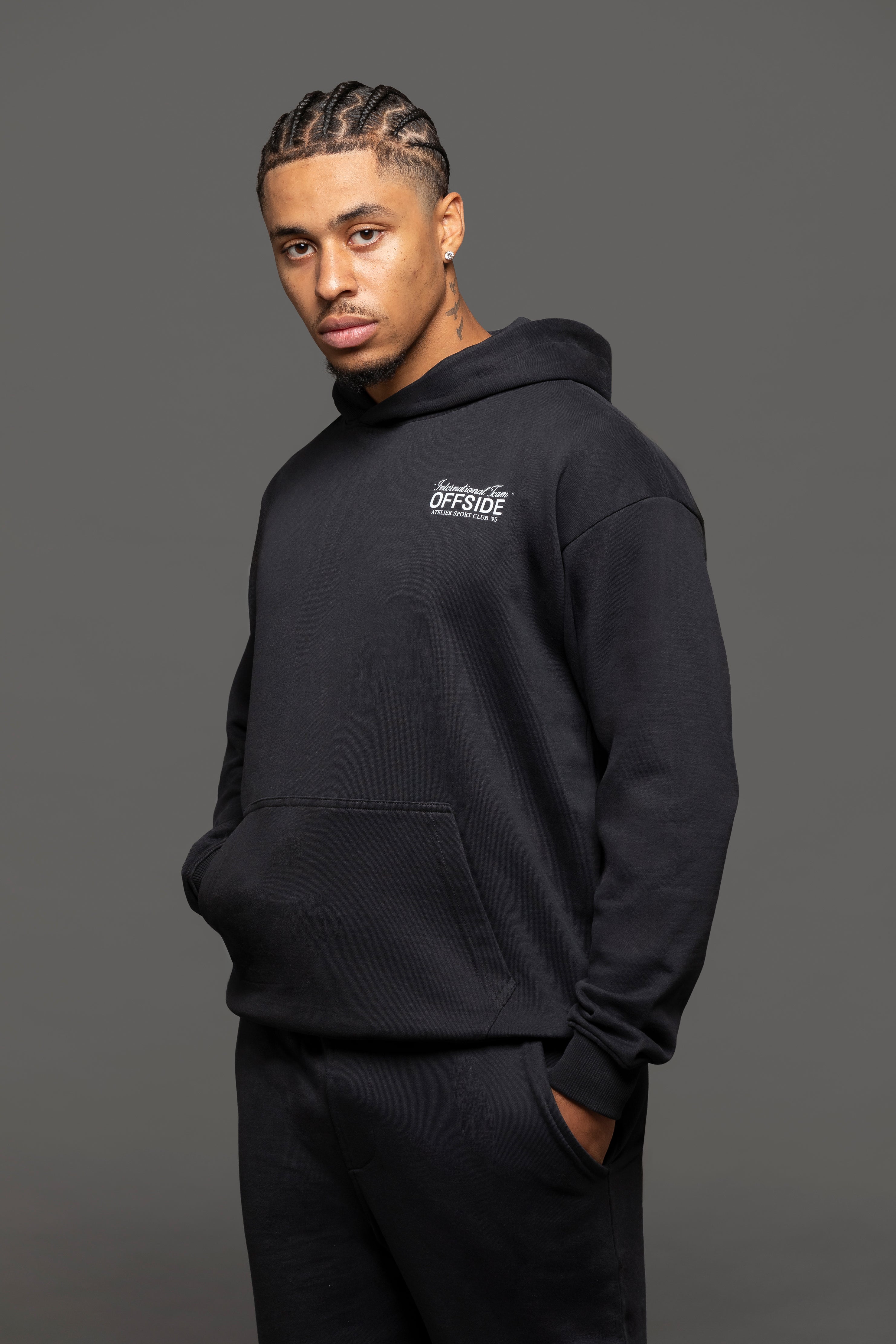 International Classic Hoodie - Black